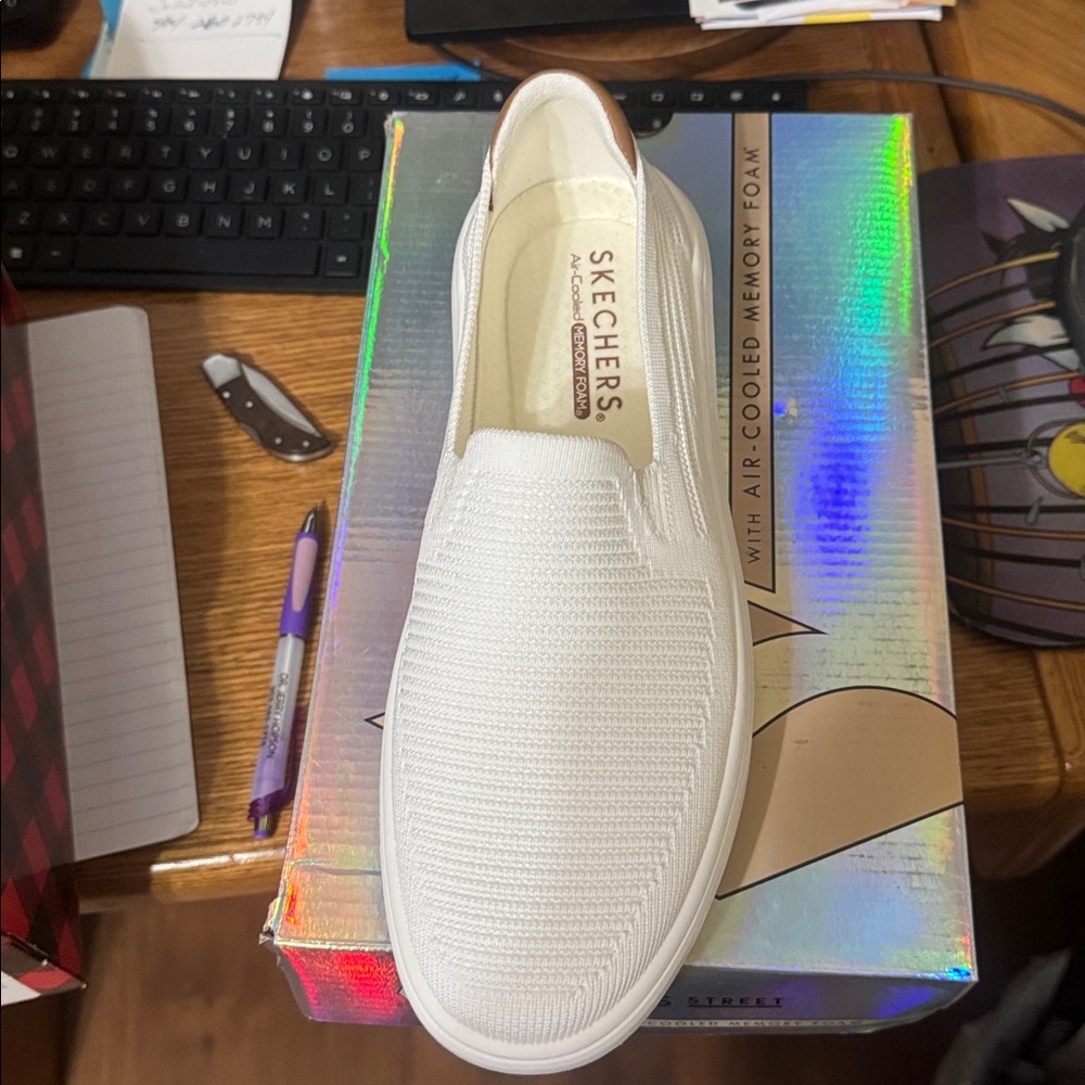 Skechers Street White Court Sneakers Never Worn